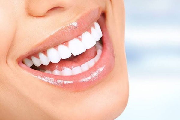 Cách phòng ngừa tụt lợi khi bọc sứ?